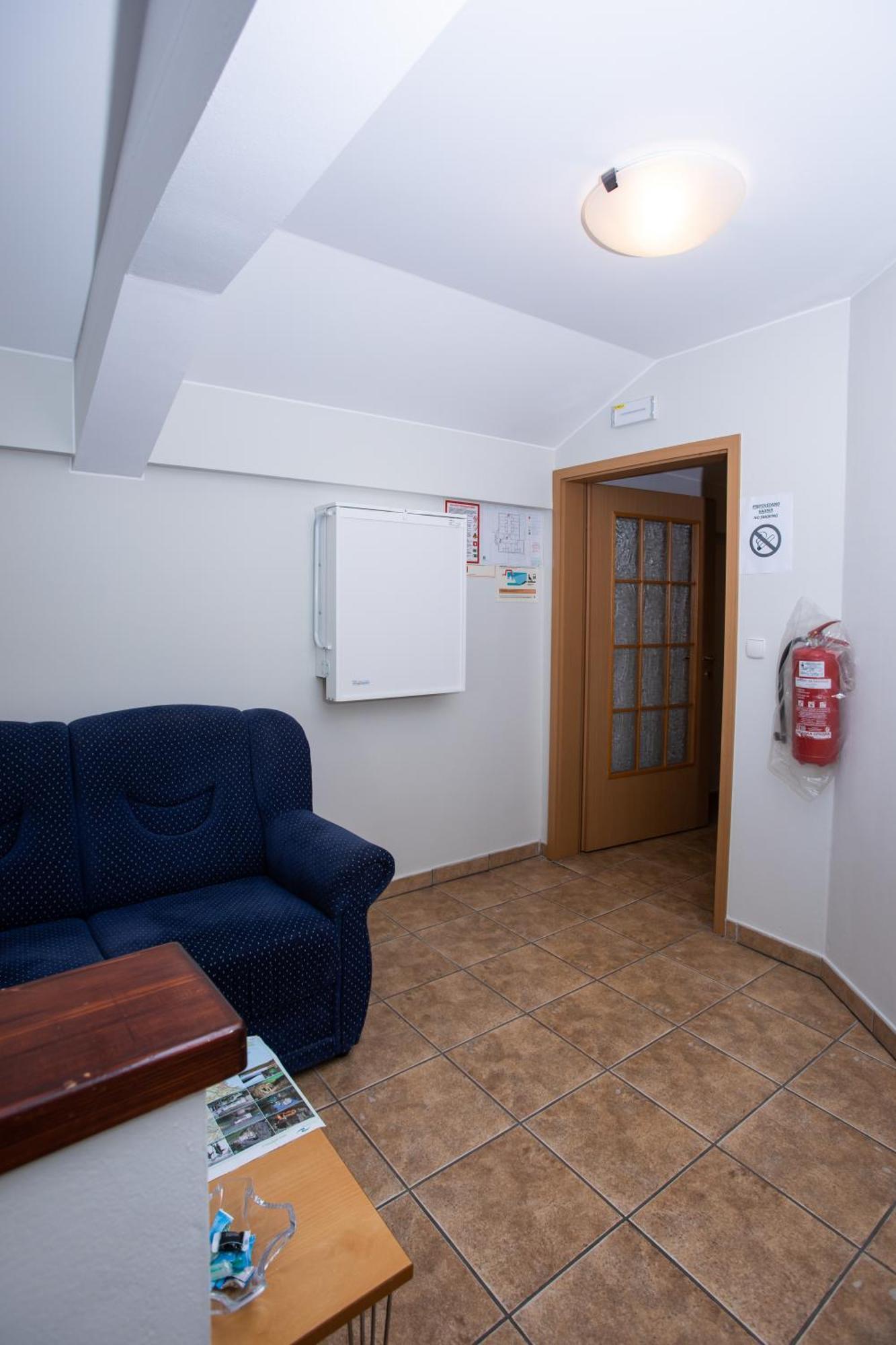 Rooms En Krajcar Церкниця Екстер'єр фото